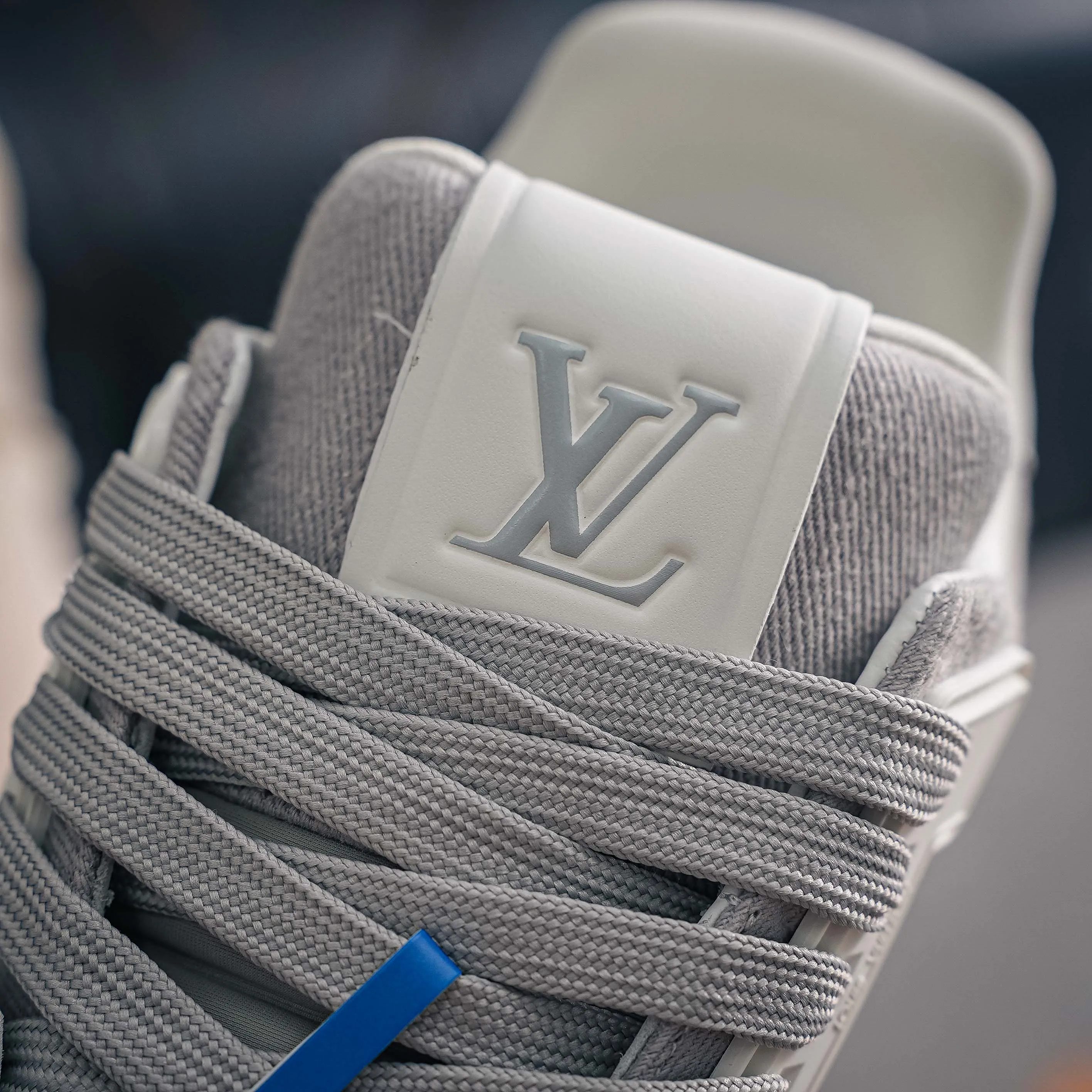 # LV- - trainer 2026 New Arrival 1：1 ！！ Shoes Cowhide Leather ， LOGO ， Breathable ， 。